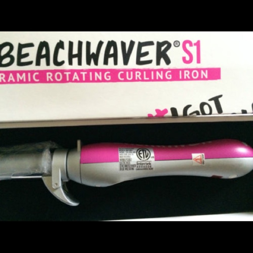 NIB LIMITED EDITION BTS BEACHWAVER S1 Curling Iron